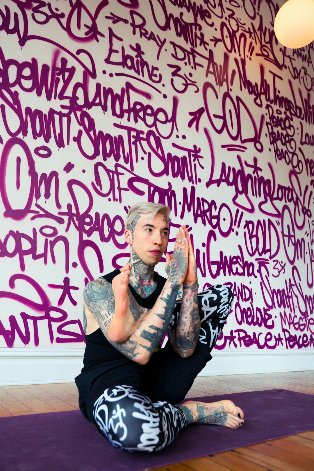 woman-in-black-and-gray-long-sleeve-shirt-sitting-on-black-chair-tc2-gfv1ahc